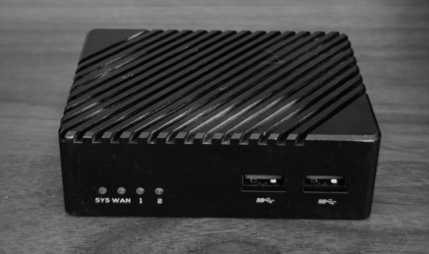 fnos-vm-install-openwrt-bypass-router 示例图片